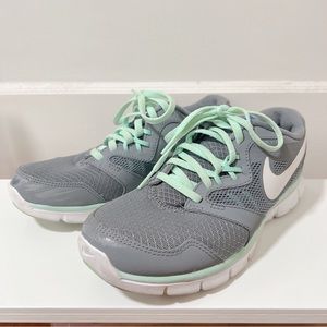 NIKE Flex Experience 3 Running Shoes Size 7 1/2 Gray Aqua